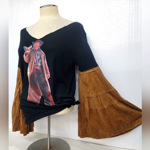 Boho Cowgirl Tee With Bell Sleeves Upcycled - Picture 4 of 10